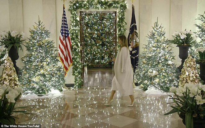 Nhà Trắng đẹp lung linh dưới bàn tay bà Melania Trump mùa Giáng sinh Ảnh 2