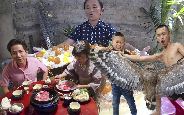 Những vlogger 'tai tiếng' nhất Việt Nam trong năm 2019: Bà Tân Vlog, Khoa Pug, NTN đều góp mặt Ảnh 2