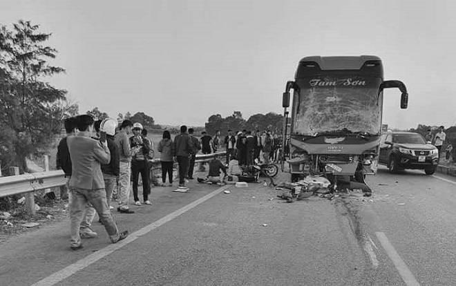 Xuống đóng cốp ô tô khách, người phụ nữ chết thảm trên cao tốc Ảnh 2