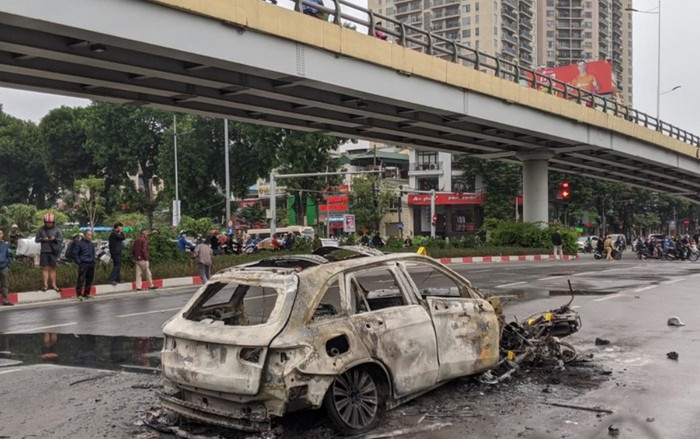 Khởi tố vụ án nữ tài xế lái Mercedes gây ra vụ tai nạn thảm khốc khiến cô gái 27 tuổi tử vong thương tâm Ảnh 2