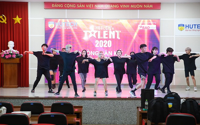 70 tài năng sinh viên cùng những màn biểu diễn đặc sắc nhất tại bán kết 'HUTECH’s Talent 2020' Ảnh 2