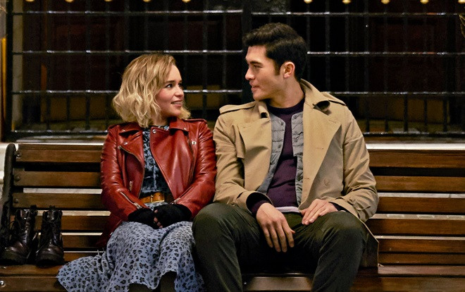 Review phim Last Christmas: Câu chuyện 'Giáng Sinh năm ấy' ấm áp nhưng không quá xuất sắc Ảnh 2