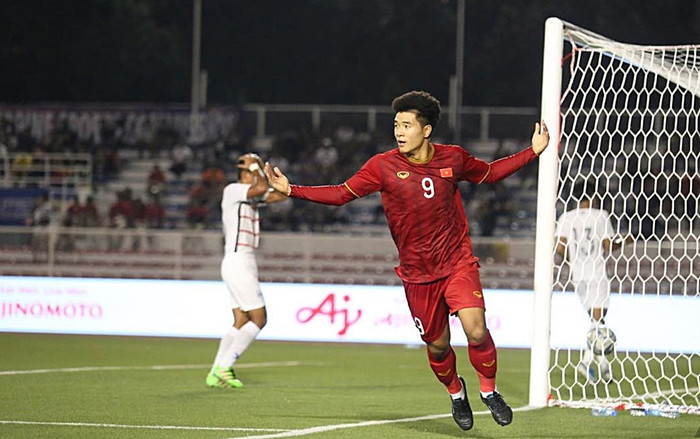 Vượt Lê Huỳnh Đức, Hà Đức Chinh đi vào lịch sử BĐVN ở SEA Games Ảnh 2