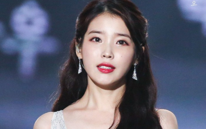 Không quảng bá, IU vượt mặt EXO tiếp tục rinh cúp chiến thắng cho Blueming trên Inkigayo Ảnh 2