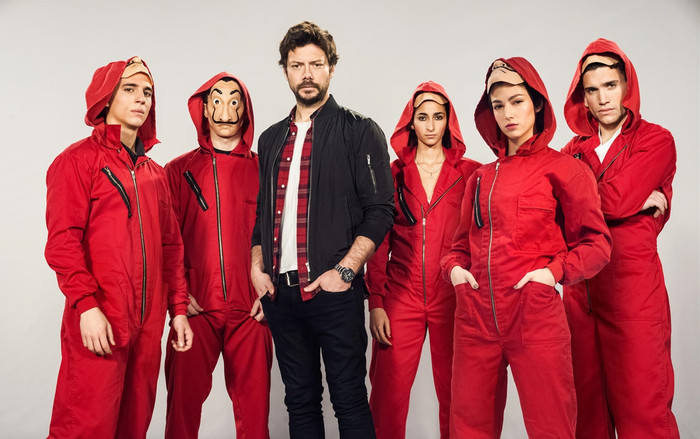 Siêu phẩm phim Tây Ban Nha ‘Money Heist’ của Netflix đặt lịch chiếu mùa 4 vào 2020 Ảnh 2