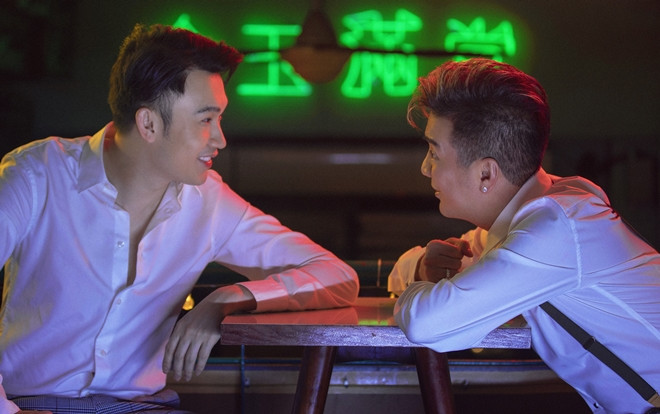 Đàm Vĩnh Hưng - Dương Triệu Vũ khắc họa 'tình huynh đệ' với lời tuyên bố: Không phải yêu nhưng còn lớn hơn tình yêu Ảnh 2