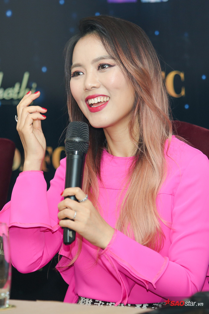 Trấn Thành mê mệt một nữ ca sĩ Hàn Quốc không phải Hari Won? Ảnh 5