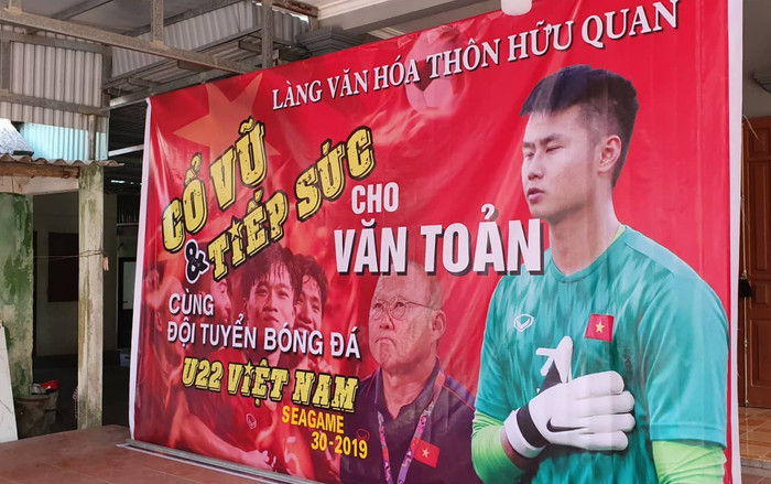 Gia đình thủ môn Nguyễn Văn Toản dọn 69 mâm cỗ, chờ ăn mừng HCV SEA Games 30 Ảnh 2