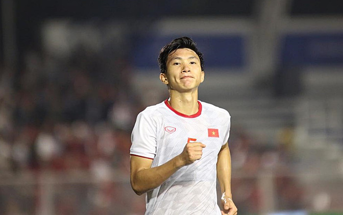 Đoàn Văn Hậu xin lỗi vì khiến cầu thủ U22 Indonesia ngồi xe lăn Ảnh 2