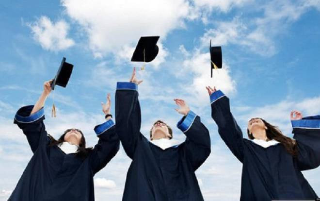 Du học học xong không về tỉnh công tác, 4 thạc sỹ phải hoàn trả gần 10 tỉ đồng Ảnh 2