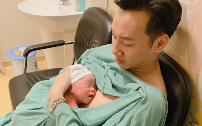 MC Thành Trung chia sẻ tin vui bà xã sinh đôi con trai Ảnh 2