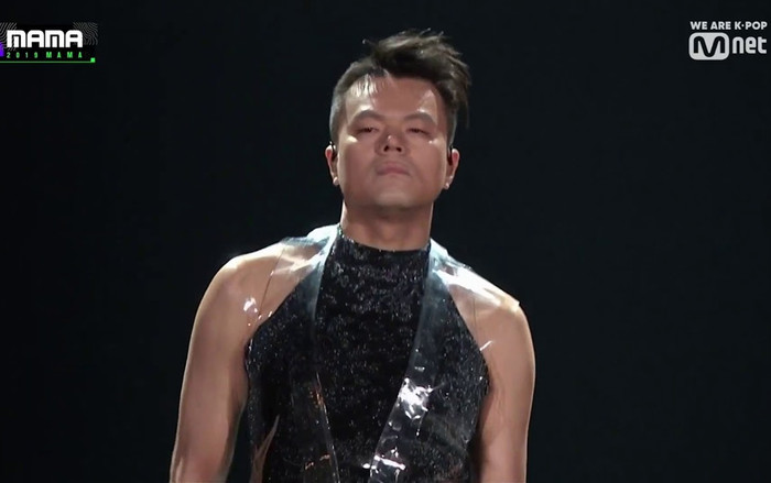 Park Jin Young trở thành 1 Idol chuyên nghiệp và đáng yêu hơn nhờ lời khuyên này của Sana Ảnh 2