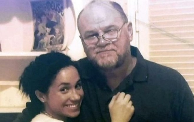 Giữa lùm xùm cha con bất hòa, cùng nhìn lại Meghan từng cảm động thế nào trước món quà Giáng sinh được bố tặng năm 7 tuổi Ảnh 2