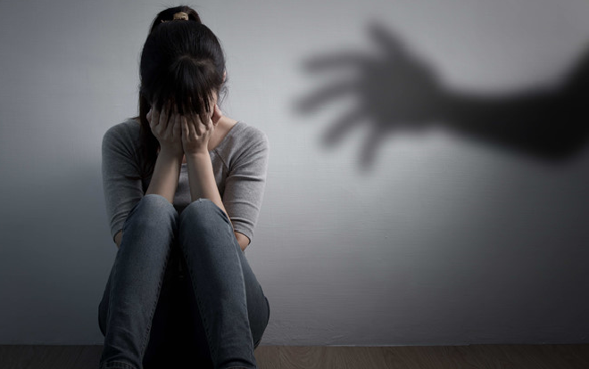 Đột nhập vào nhà vệ sinh rồi khống chế nữ sinh lớp 9 gần 2 giờ liền để dâm ô Ảnh 2