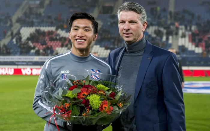 Báo Indonesia: Văn Hậu được vinh danh ở Hà Lan nhưng chỉ dự bị Ảnh 2