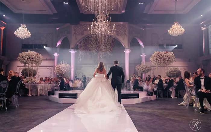 Lộ ảnh lễ cưới 7,7 tỉ đồng của hacker lớn nhất thế giới, chú rể không lộ mặt phút nào Ảnh 2