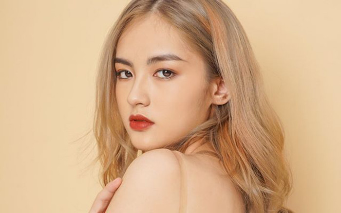 Tân hoa khôi ĐH Ngoại thương sở hữu nhan sắc quyến rũ cùng gu thời trang cá tính Ảnh 2