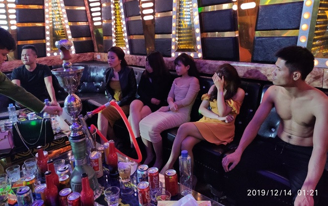 Phát hiện 29 thanh niên nghi sử dụng ma túy trong quán karaoke ở TP. Móng Cái Ảnh 2
