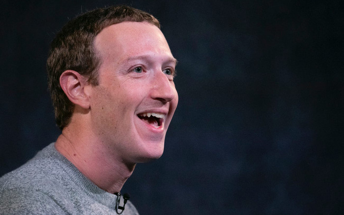 Cả năm qua tài khoản Twitter của Mark Zuckerberg chỉ theo dõi đúng 1 người Ảnh 2