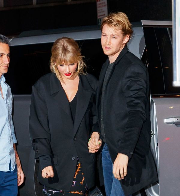 Taylor Swift Và Joe Alwyn Đang Rất Hạnh Phúc Trong Tình Yêu.