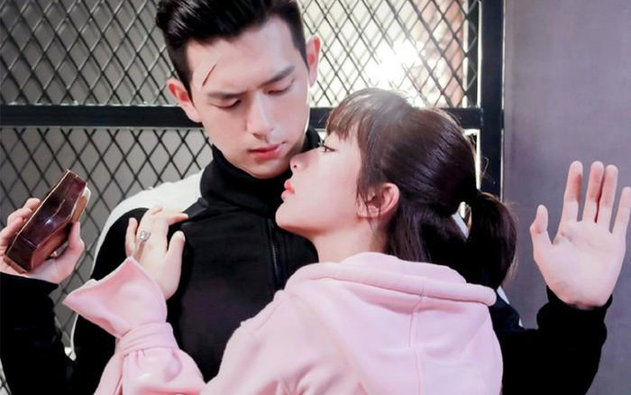 Làm người đại diện mới được 1 tháng, Dương Tử bị Lý Hiện cướp đại ngôn? Ảnh 2