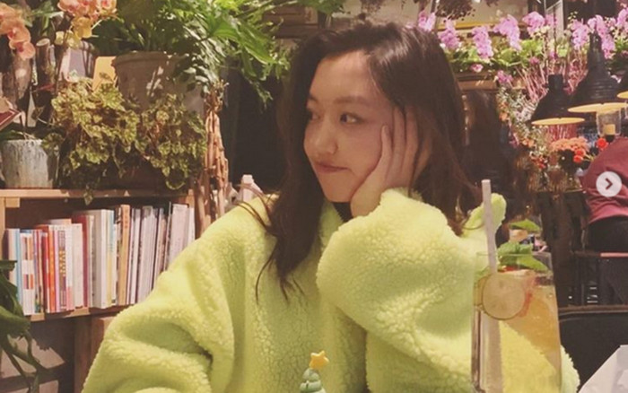 Con gái Vương Phi gây sốt với hình ảnh ngày càng ra dáng thiếu nữ trưởng thành Ảnh 2