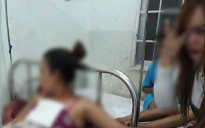 Chồng hắt nước sôi vào mặt vợ vì… dám ăn ốc không trừ phần Ảnh 2