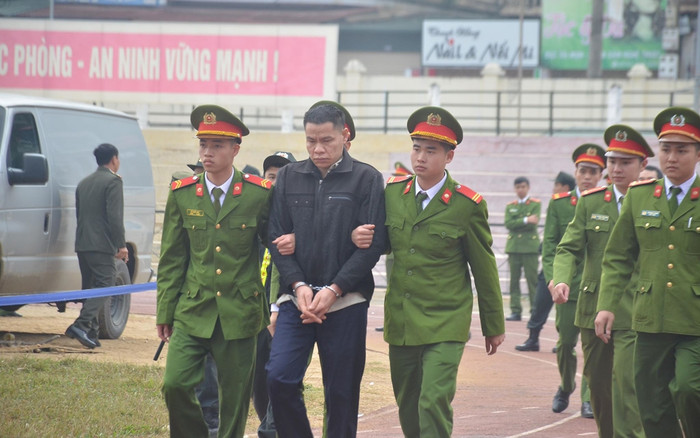 Xét xử vụ nữ sinh giao gà bị sát hại: VKS đề nghị 6 án tử hình Ảnh 2