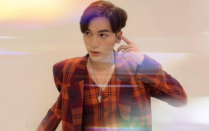 Đăng ảnh điển trai lai láng thả thính fan, ai ngờ Ali Hoàng Dương lại bị bắt lỗi đầy hài hước Ảnh 2