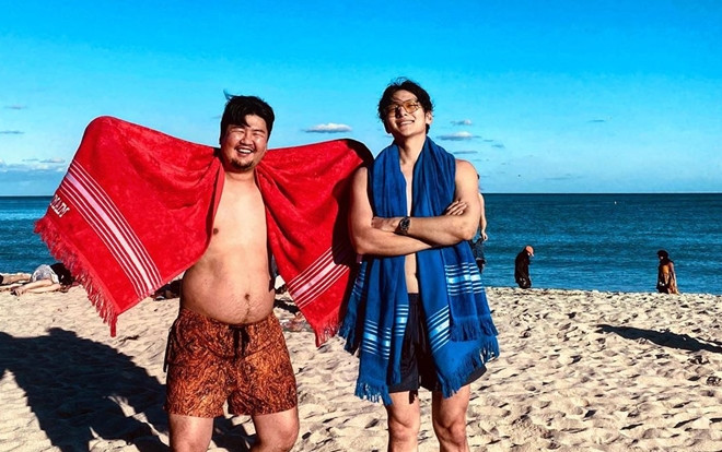 Nhìn những hình ảnh này thì Ji Chang Wook và Bang Chi Gu đích thị là cặp đôi nghệ sĩ - quản lý lầy lội nhất K-biz! Ảnh 2