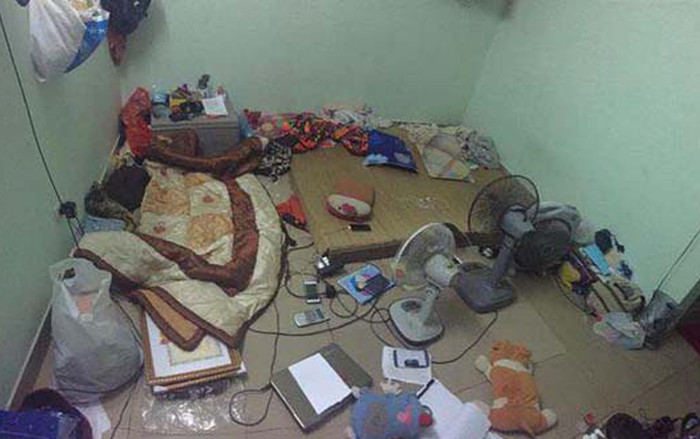 Sang thăm nhà trọ bạn gái, chàng trai 'choáng váng' khi vừa mở cửa phòng bừa bộn và chứa đầy rác Ảnh 2