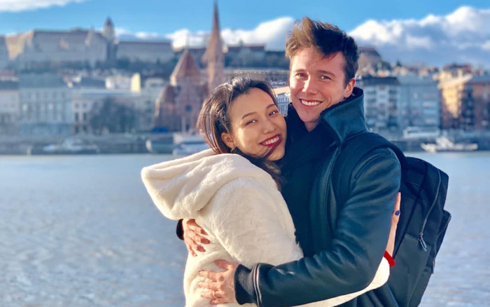 MC Hoàng Oanh cùng chồng Tây du lịch châu Âu hưởng tuần trăng mật muộn Ảnh 2