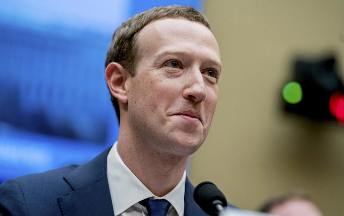 Ngập ngụa trong bê bối, ông chủ Facebook vẫn 'đút túi' 27,3 tỷ USD trong năm qua Ảnh 2