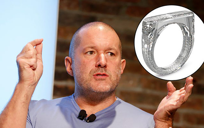 10 thiết bị khó tin do ‘cha đẻ’ iPhone Jony Ive thiết kế, có cả một chiếc lược Ảnh 2