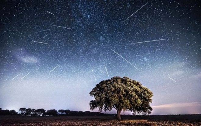 Mưa sao băng rực rỡ nhất năm 2020 mở màn thập kỷ mới Ảnh 2