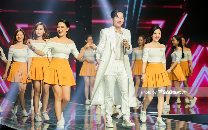 Top 20 thí sinh Trường Đại học Bà Rịa - Vũng Tàu 'đốt lửa sân khấu' bằng sự năng động trong trang phục thể thao tại chung kết 'Miss University NHG 2020' Ảnh 2