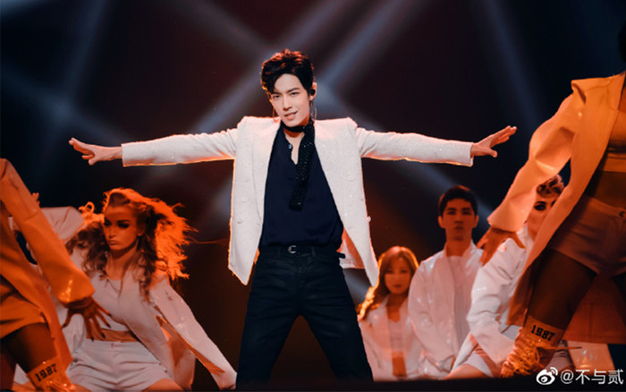 Cái giá của sự nổi tiếng mà Tiêu Chiến phải đối mặt: Về quê nhưng không thể thăm nhà, chỉ có thể ở khách sạn Ảnh 2