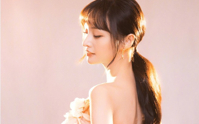 Dân mạng ghen tị với 'lưng hồ điệp' của Trịnh Sảng nhưng cũng bị chê bai quá gầy Ảnh 2