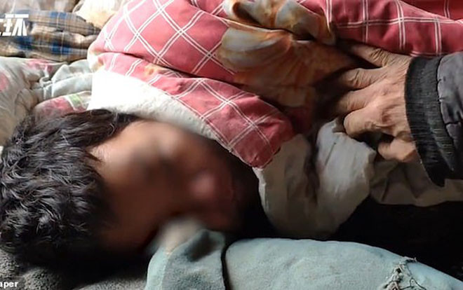 Ngất xỉu bên đường, người phụ nữ bị bắt về làm 'máy đẻ' suốt hơn 20 năm trời Ảnh 2