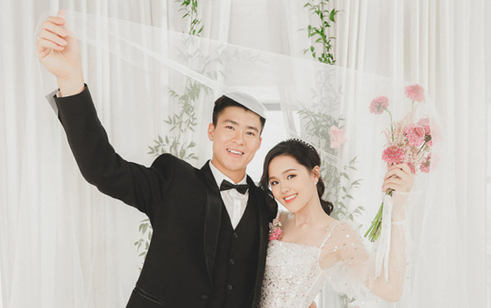 Bạn gái Duy Mạnh đếm ngược ngày đính hôn, nghẹn ngào tạm biệt mẹ để đi lấy chồng Ảnh 2