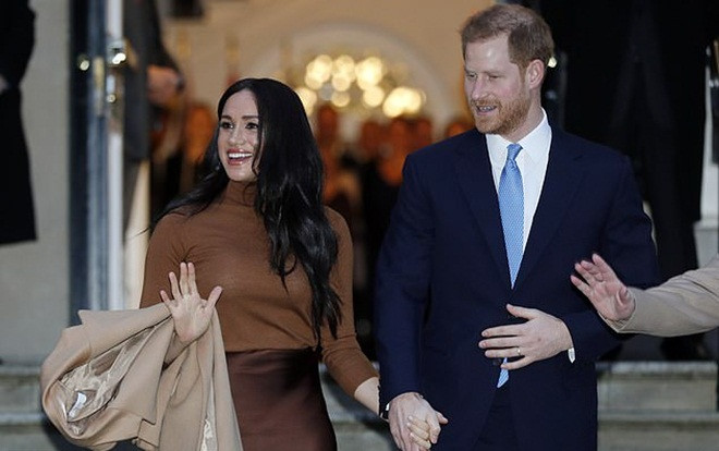 Harry và Meghan vừa đưa ra một quyết định gây chấn động hoàng gia Anh Ảnh 2