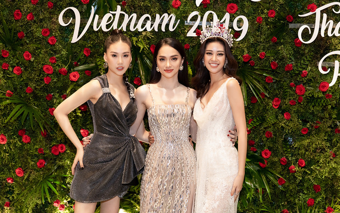 Váy đầm lộng lẫy bên nhau, Hương Giang - Khánh Vân vẫn không quên khuyên Quỳnh Hoa đi thi quốc tế Ảnh 2