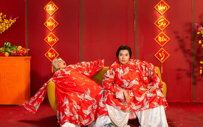 Lần đầu hợp tác, Thiều Bảo Trang và Quang Trung khiến fan 'choáng' vì chiếc bụng… 'siêu to khổng lồ' Ảnh 2