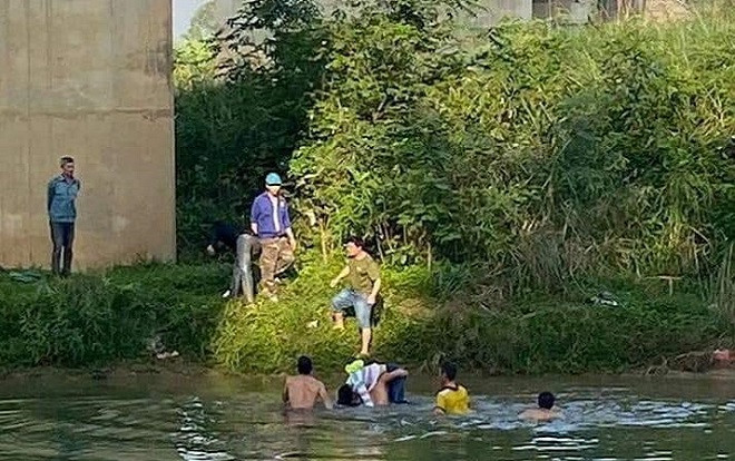 Nữ sinh lớp 10 trốn học ra cầu gieo mình xuống sông Ảnh 2