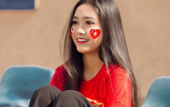 Nữ sinh cùng tên, cùng quê với ca sĩ Mỹ Tâm đăng Hoa khôi Nét đẹp qua ống kính Ảnh 2