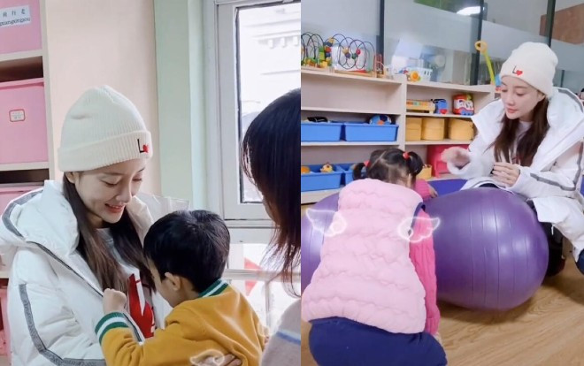 Lý Tiểu Lộ mang quà đến thăm trẻ em khiếm thị, luôn nở nụ cười ấm áp và kiên nhẫn với đám trẻ Ảnh 2