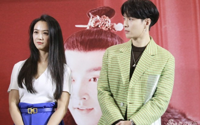 Trương Nghệ Hưng - Thang Duy đẹp đôi khi đứng chung khung hình, dân mạng Trung phát hiện ra sự việc hữu duyên giữa hai người Ảnh 2