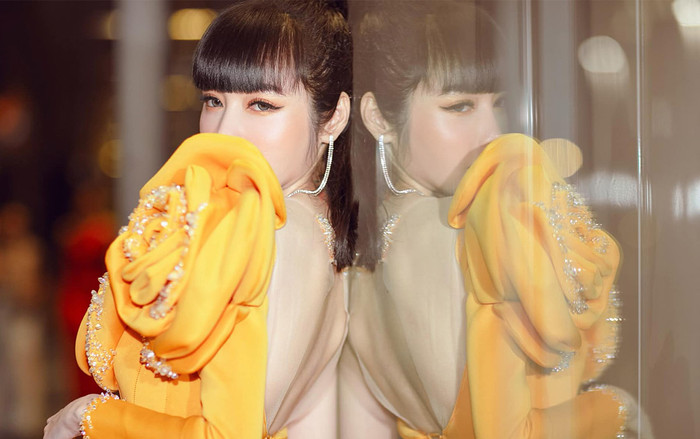 Giữa tin đồn chồng ngoại tình, Elly Trần tái xuất lung linh ví mình là 'hoa hồng vàng trong mùa bão' Ảnh 2