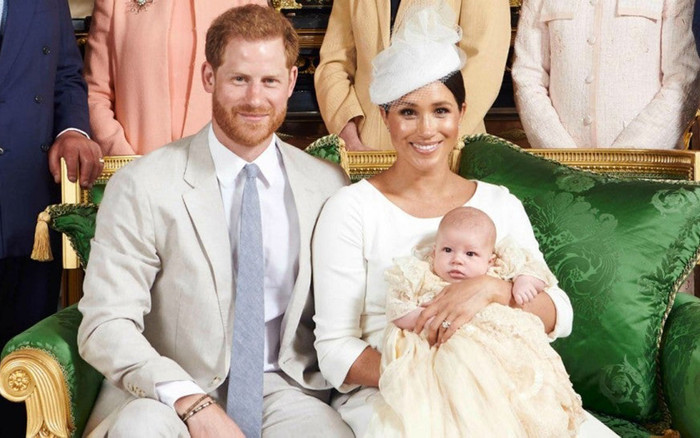 Lý do cay đắng khiến bé Archie chỉ được gặp anh chị họ vỏn vẹn hai lần Ảnh 2