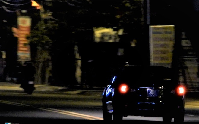 Nghi xe biển xanh chở Bí thư Huyện ủy ở Hà Tĩnh vượt chốt CSGT kiểm tra nồng độ cồn Ảnh 2